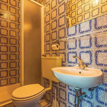 Amazing Apartment In Mundanije * Mundanije