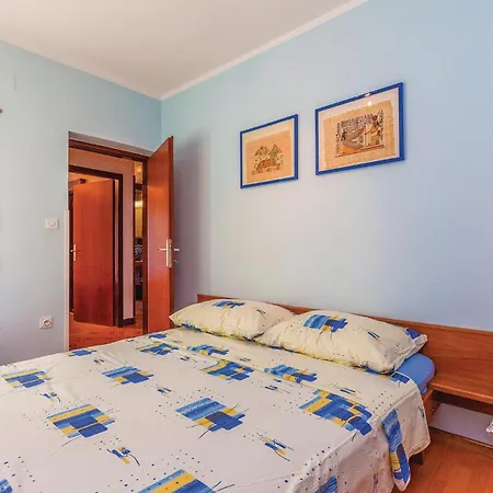 Gorgeous In With Kitchenette * Mundanije
