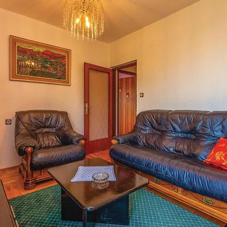 3 Bedroom Beautiful In * Mundanije