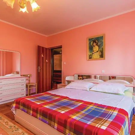 3 Bedroom Beautiful In Apartament *